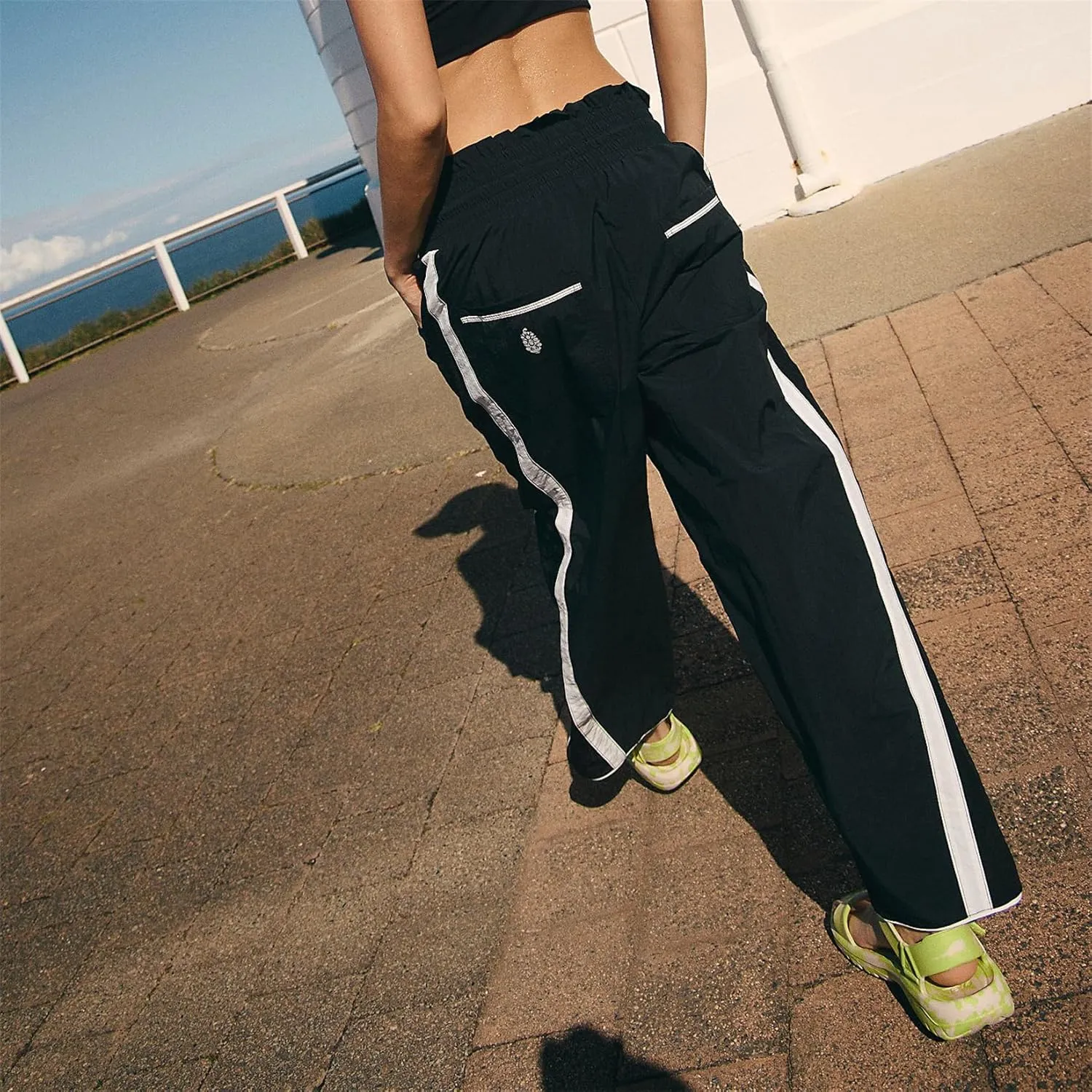 Miqil Women's Casual Loose Striped Sweatpants Y2K Sporty Elastic High Waist Drawstring Wide Leg Barrel Pants Going Out Pants