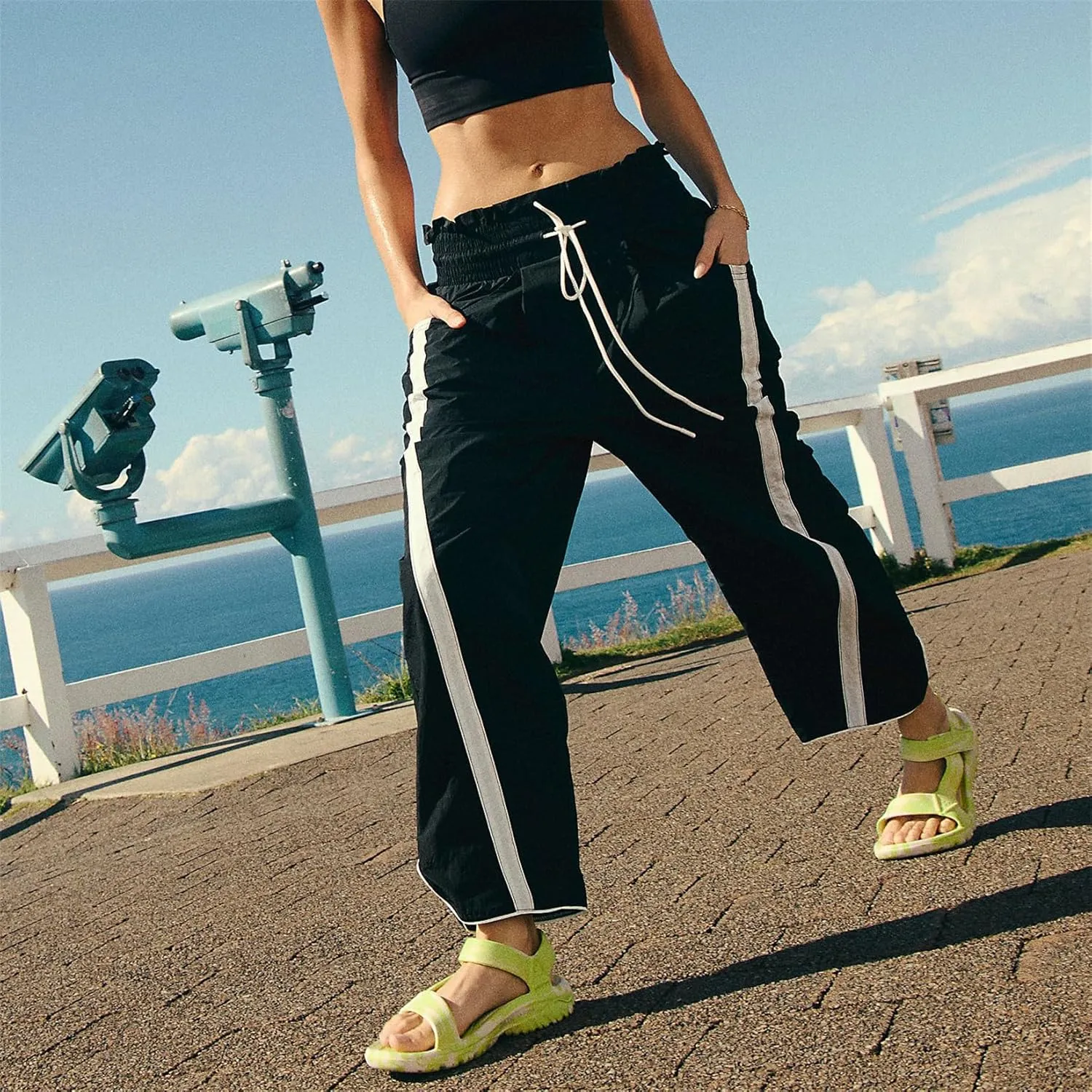Miqil Women's Casual Loose Striped Sweatpants Y2K Sporty Elastic High Waist Drawstring Wide Leg Barrel Pants Going Out Pants