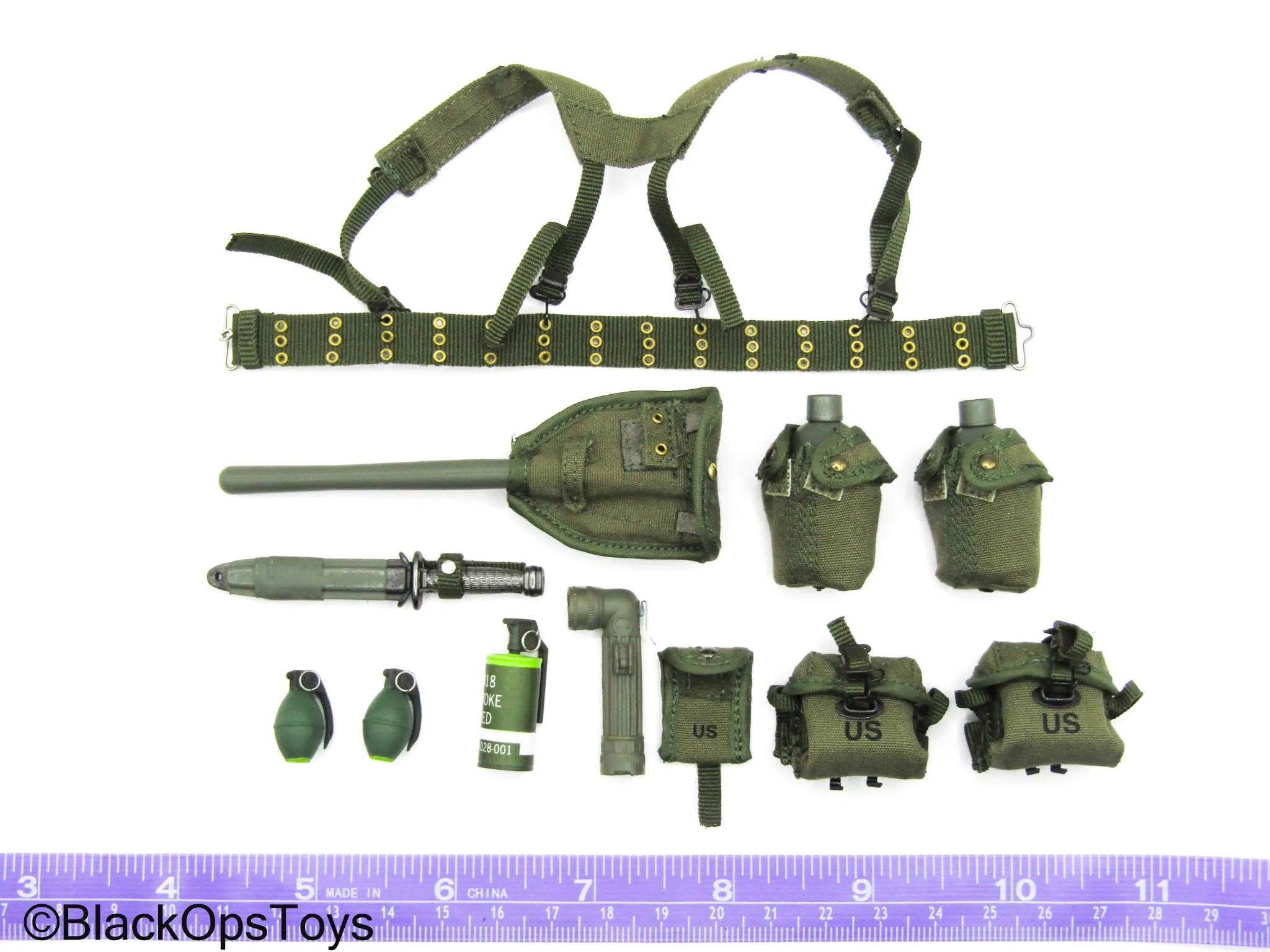 Vietnam Forrest Gump - Green Rivet Harness w/Pouch Set (READ DESC)